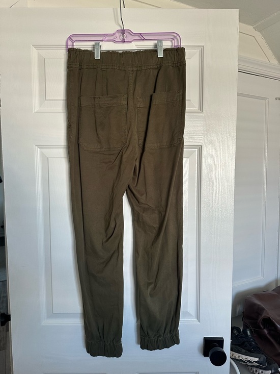 DL1961 Jogger Pants - Picture 2 of 4